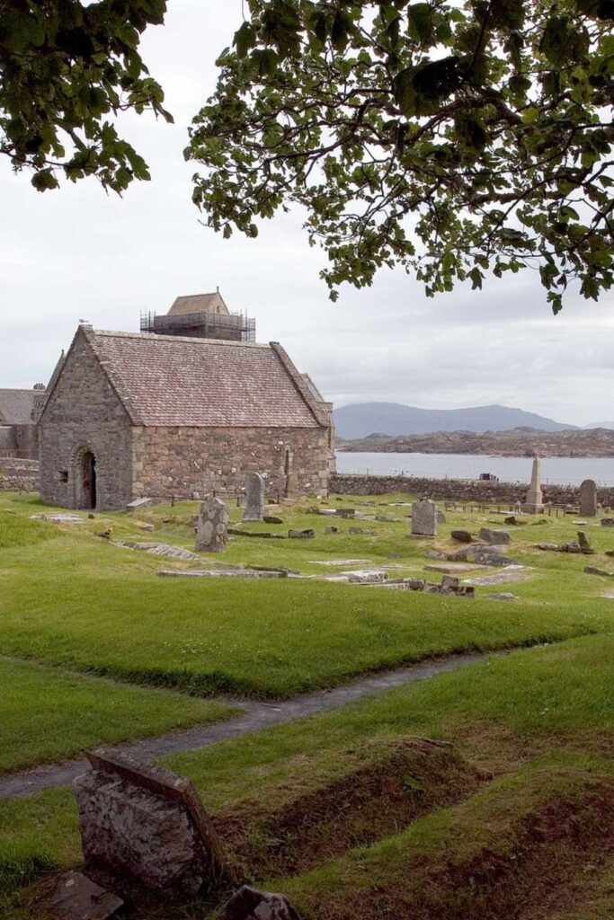 Paisaje-casa-antigua-isla-de-Iona